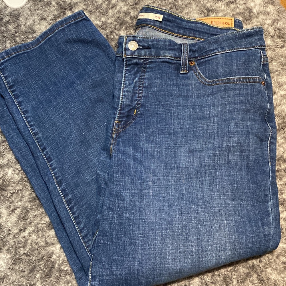 Levi Boyfriend Capris size 16W